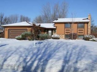 11162 100th Pl N, Maple Grove, MN 55369