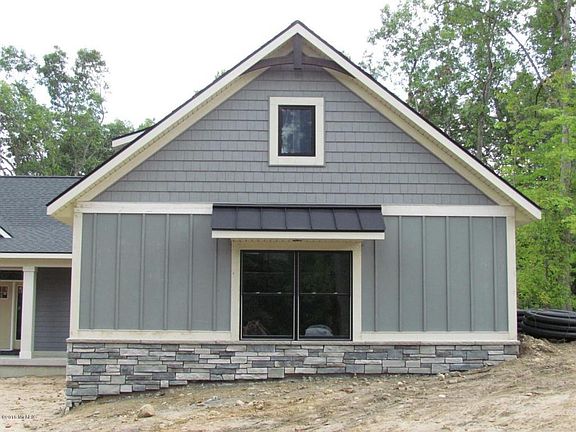 3rd image of 5926 Stout Creek Ct NE