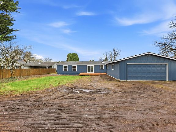 4th image of 120 Cedar St