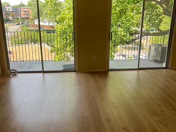 3rd image of 2025 N Lincoln St APT 113