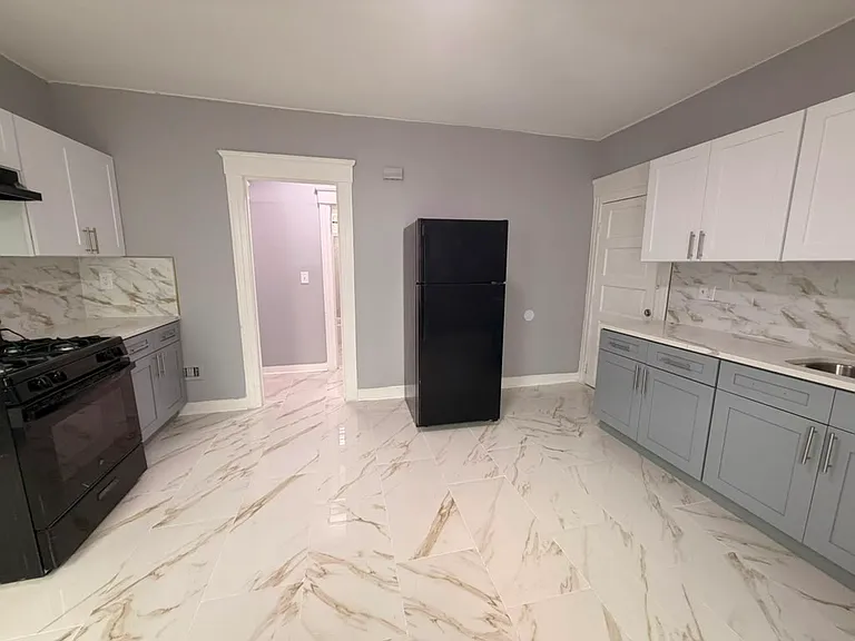 265 W Ivy St #1 — Photo 2