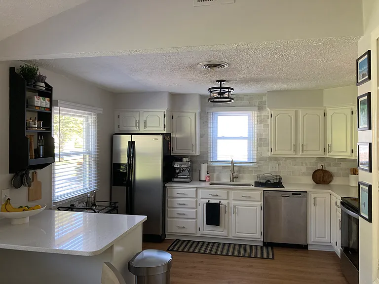 3637 Valley Rd — Photo 9