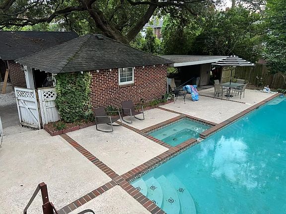 2nd image of 533 Santee Ave #B
