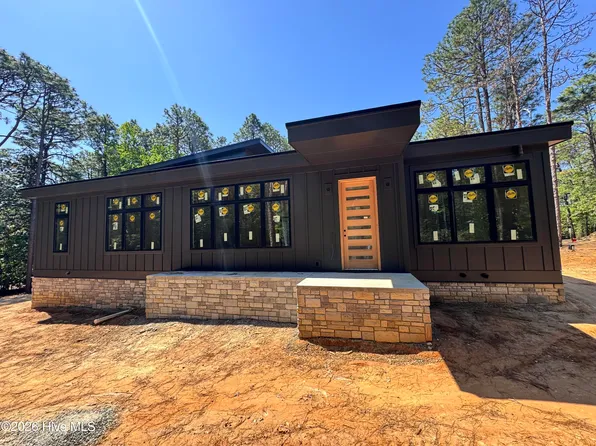 229 Hill Road, Southern Pines, NC 28387
