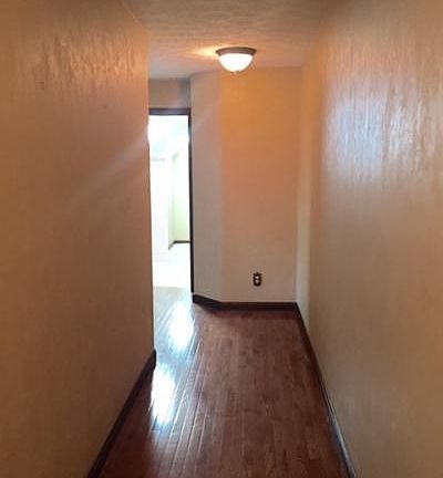 5th image of 11 Pine Ct