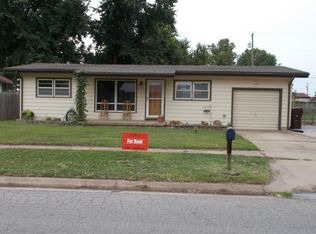 509 W 6th St, Haysville, KS 67060