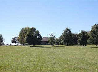 5151 Booch Ln, Brookline, MO 65619