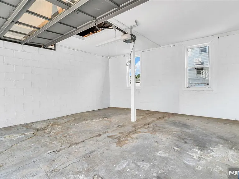 206 Highland Ave — Photo 21