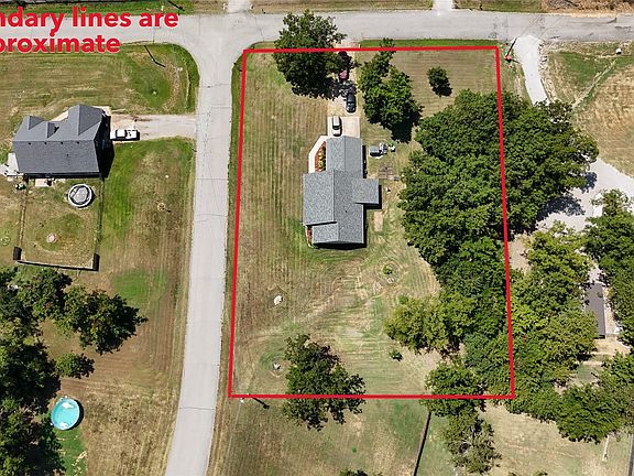 3rd image of 21599 S Sunny Lake Rd