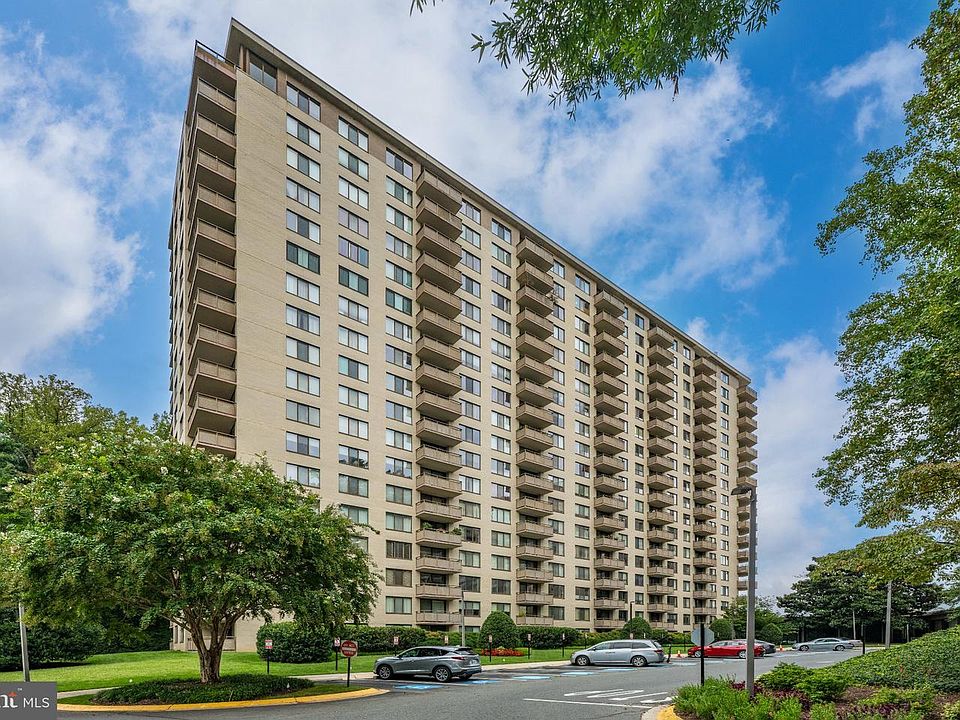1st image of 5225 Pooks Hill Rd APT 910N