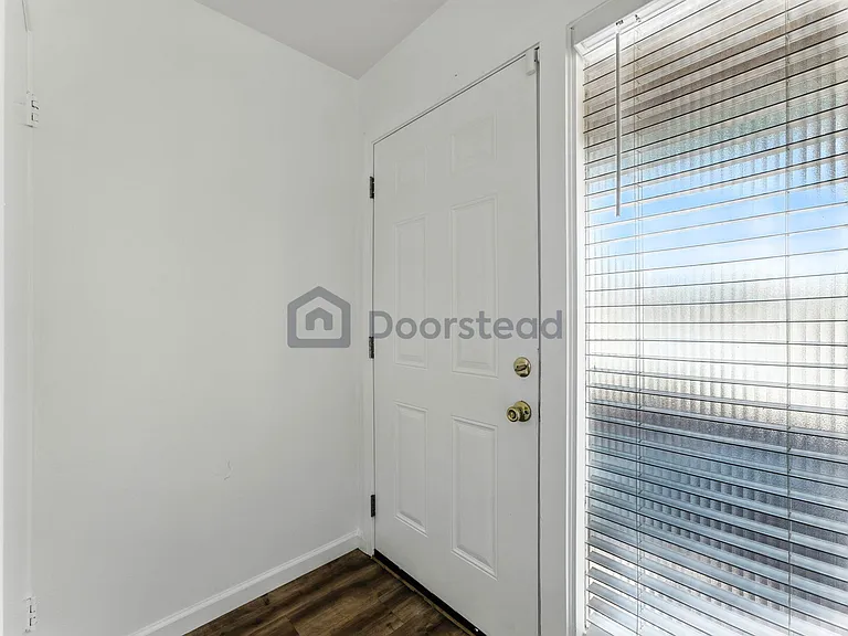 4339 Adeline St #B — Photo 7