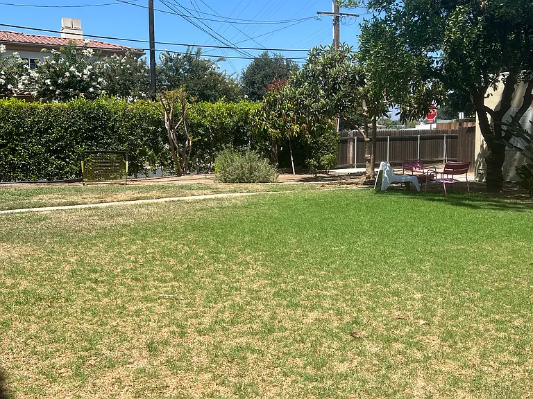 1171 Huntington Dr #D — Photo 42