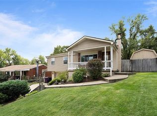 225 Holiday Park Dr, Pittsburgh, PA 15239
