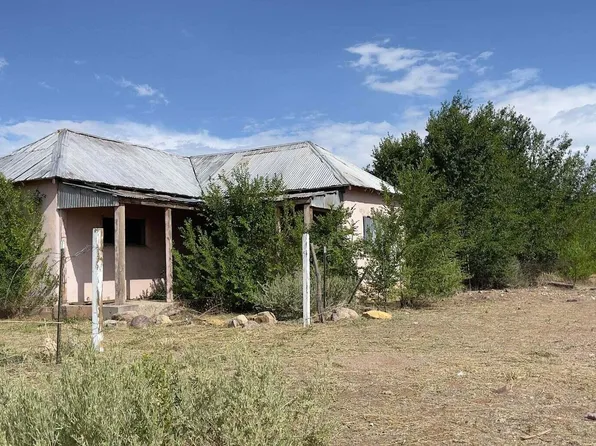303 S Spruce St, Magdalena, NM 87825