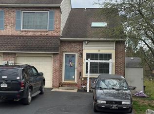 111 Independence Ct, Blandon, PA 19510