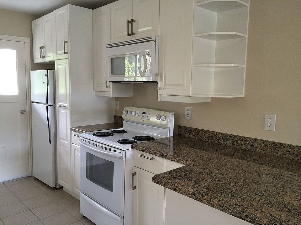 2nd image of 61 Pixley Ave APT 10