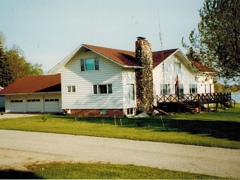 1st image of 261 W Lake St