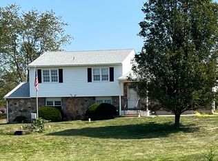 1155 Gravel Pike #1, Green Lane, PA 18054