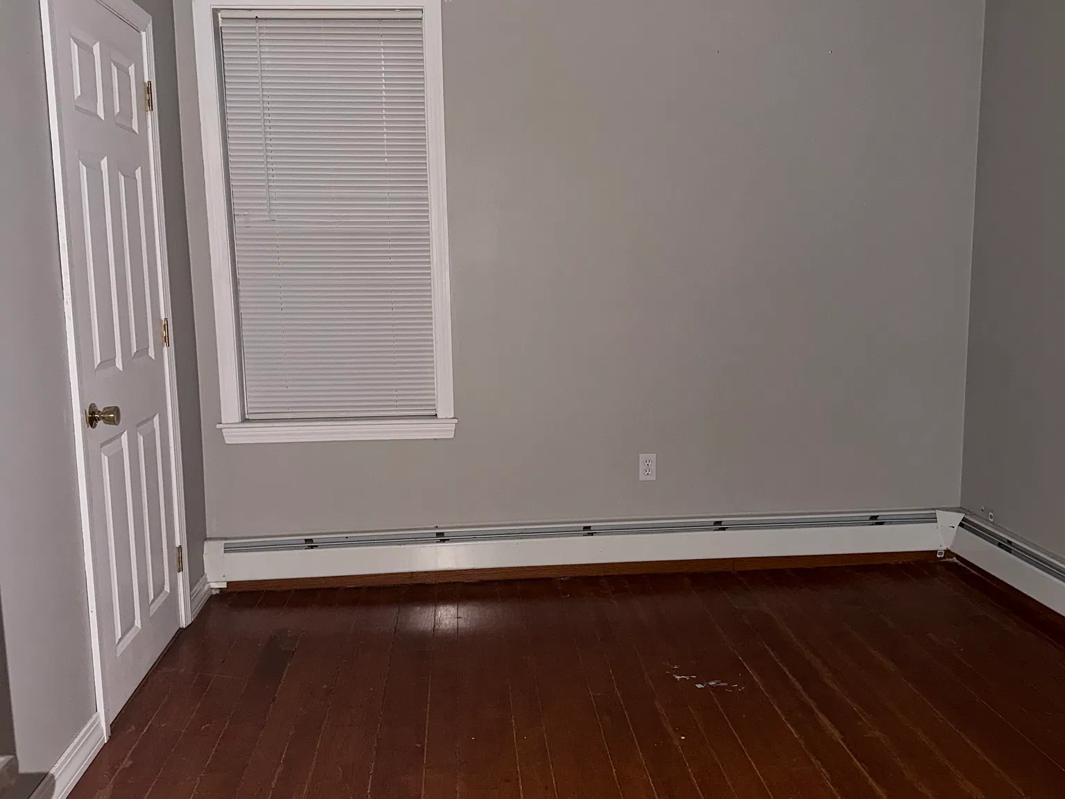 3 bed, $1,650 — Photo 2