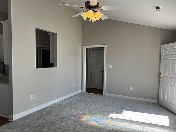 5th image of 1120 Crescent Meadows Dr #A