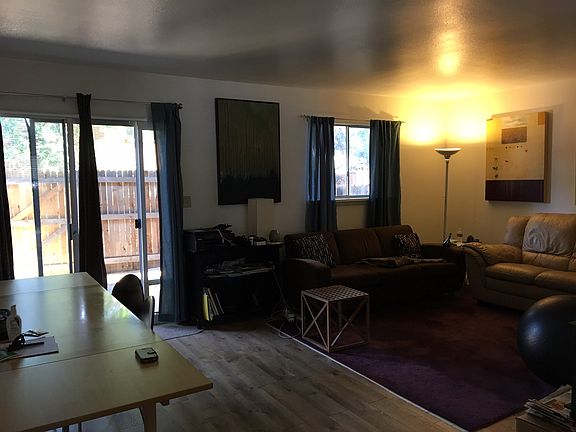 Living/dining room