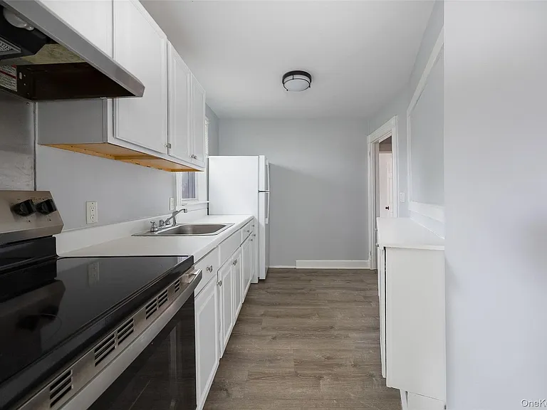 39 Fowler Ave #2 — Photo 4