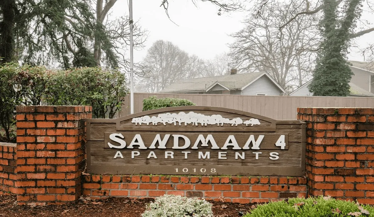 Sandman Apartments — Photo 1