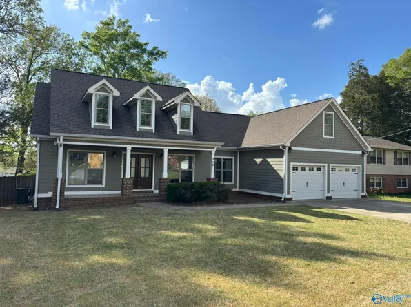 317 Rosemont Rd SE, Huntsville, AL 35803