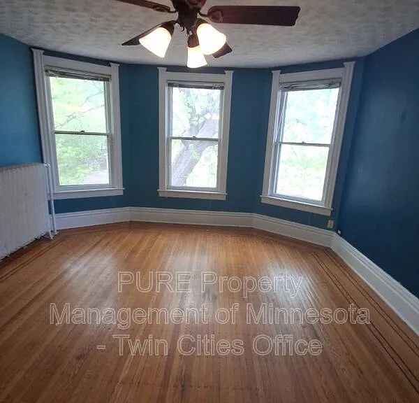 140 Belvidere St W #2 — Photo 4