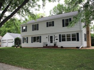 1306 Elmwood Ave, Worthington, MN 56187