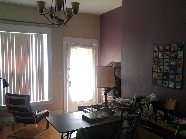 300 E Myrtle St — Photo 4