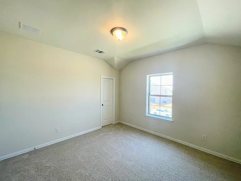 3201 Riverlawn Dr — Photo 29