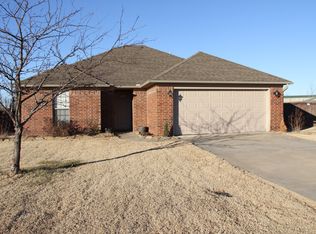 2160 Spring Valley Dr, Conway, AR 72034