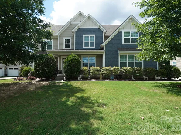 1238 Stonecrest Blvd, Tega Cay, SC 29708