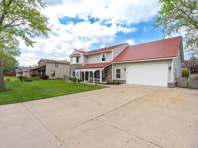 3246 Millwall Ave, Keego Harbor, MI, 48320