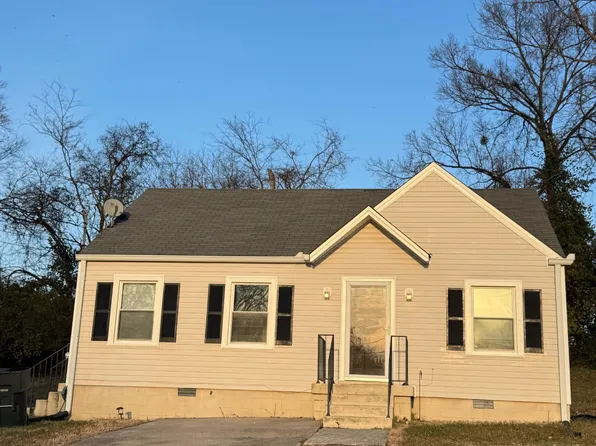 2421 Grover St, Nashville, TN 37207