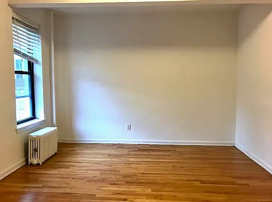 Rented by CitySites Real Estate Group | media 8