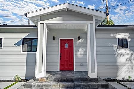3rd image of 22115 Avenue San Luis