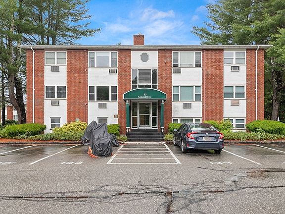 5th image of 3 Colonial Dr #10