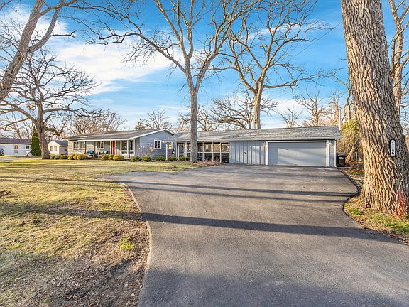 4th image of 1246 Pinewood Dr
