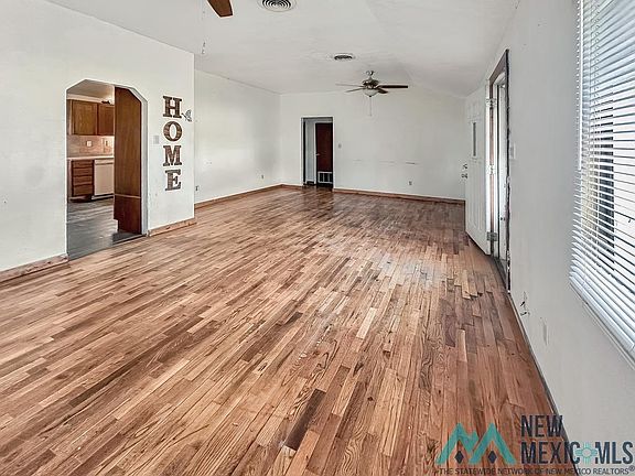 3rd image of 618 Welshire St