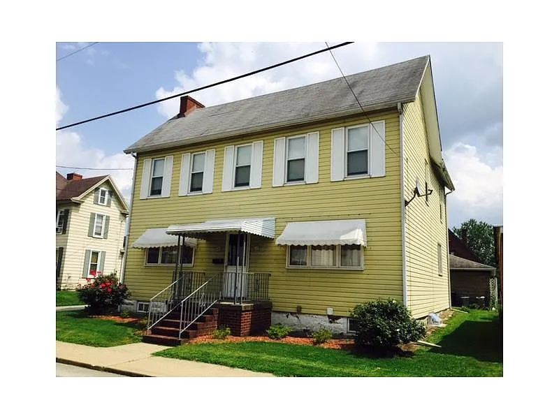 441 Carson St photo 1