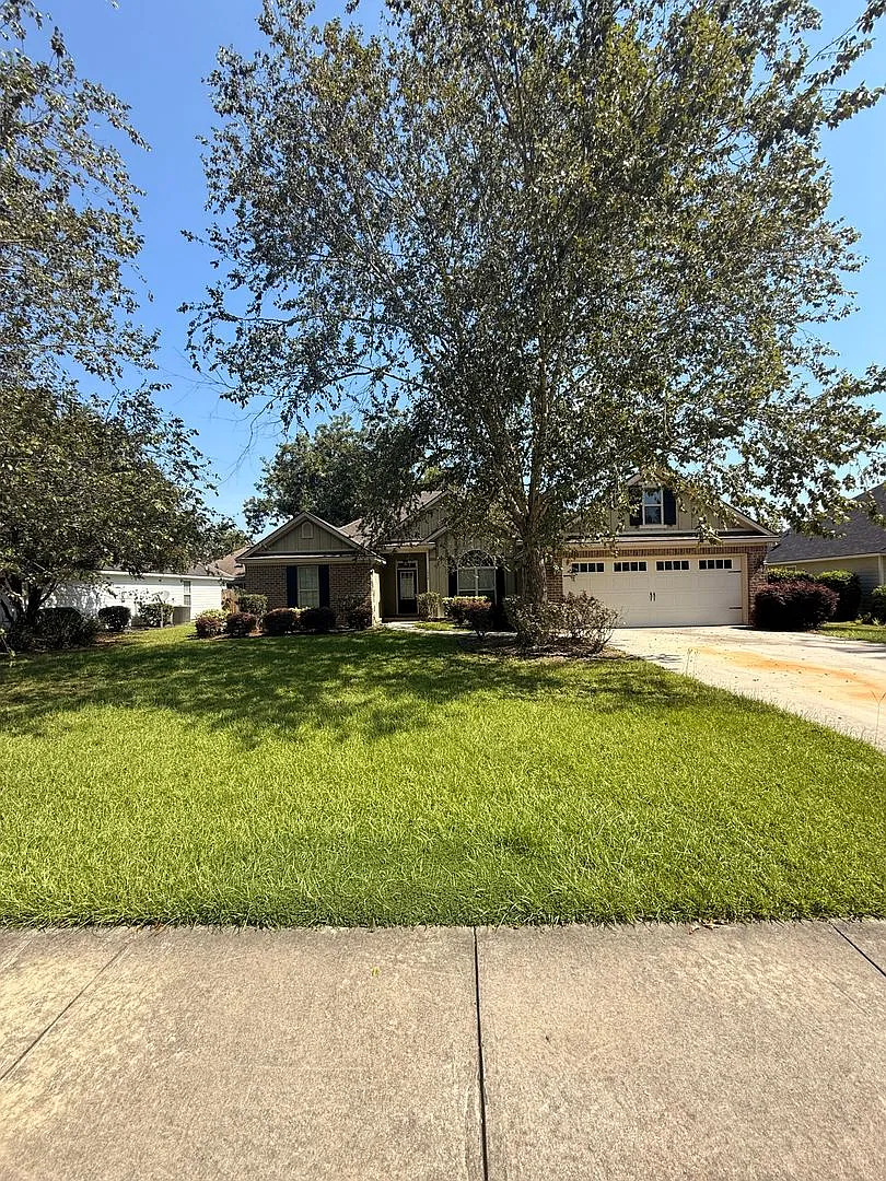 5048 Planters Crossing, Hahira, 4BR/3BA — Photo 1