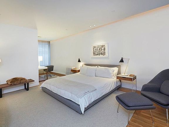 5th image of 226 Lafayette St APT 2W
