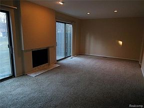 5th image of 5226 Brett Ct #1