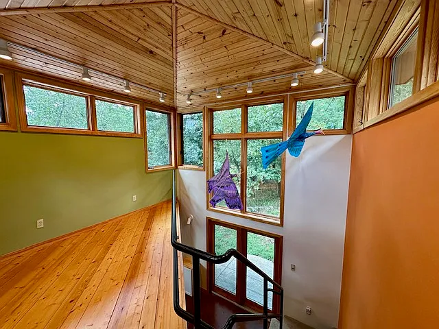 1 bed, 900 sqft, $1,350 — Photo 2