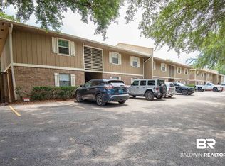 125 E 22nd Ave APT 2, Gulf Shores, AL 36542