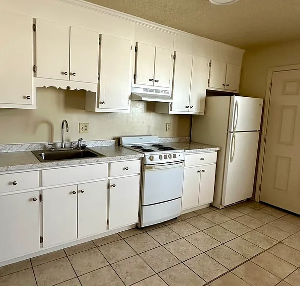 951 Bellmore Ave #6 — Photo 3