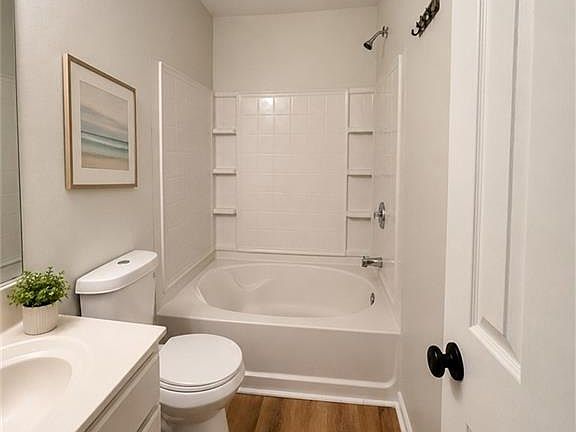 4th image of 3152 Mill Springs Cir