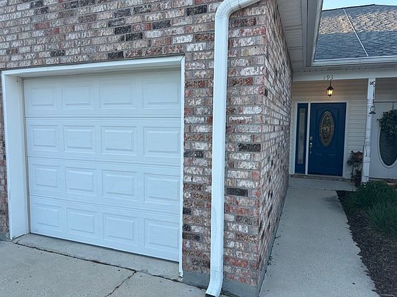 2nd image of 193 Emerald Pines Ct